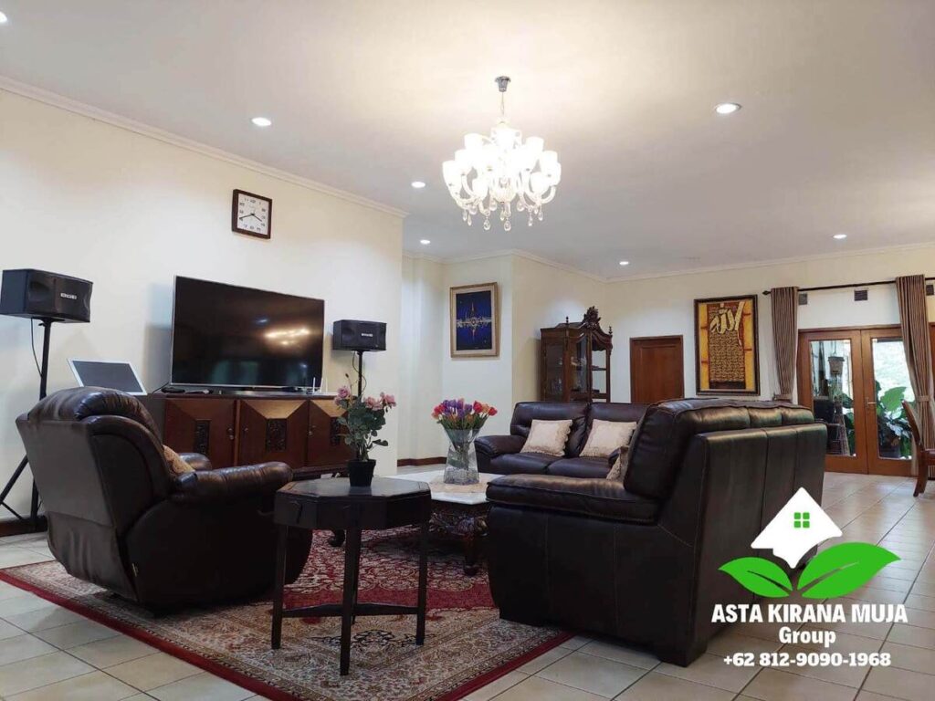 Ruang Keluarga Villa Kirana