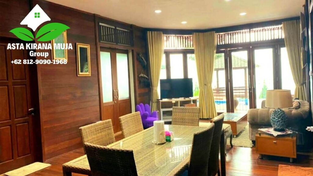 Ruang Makan Villa Asta