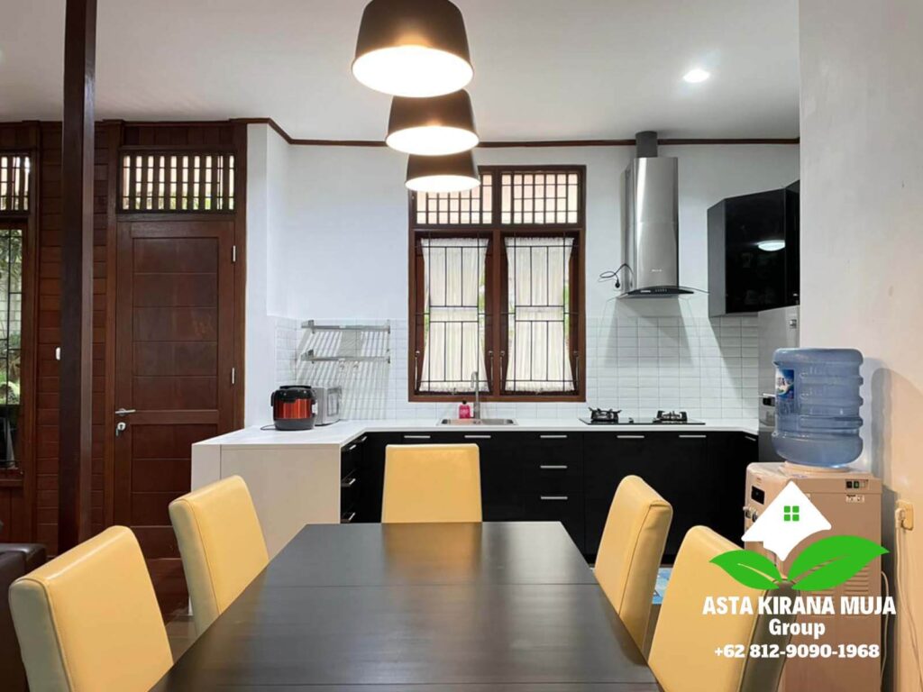 Ruang Makan Villa Muja